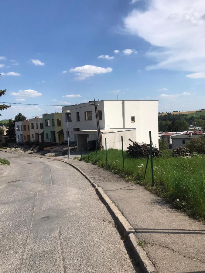 Soukromy Pokoj S Kuchyni A Koupelnou V Radovce Nove Mesto na Morave Exterior photo