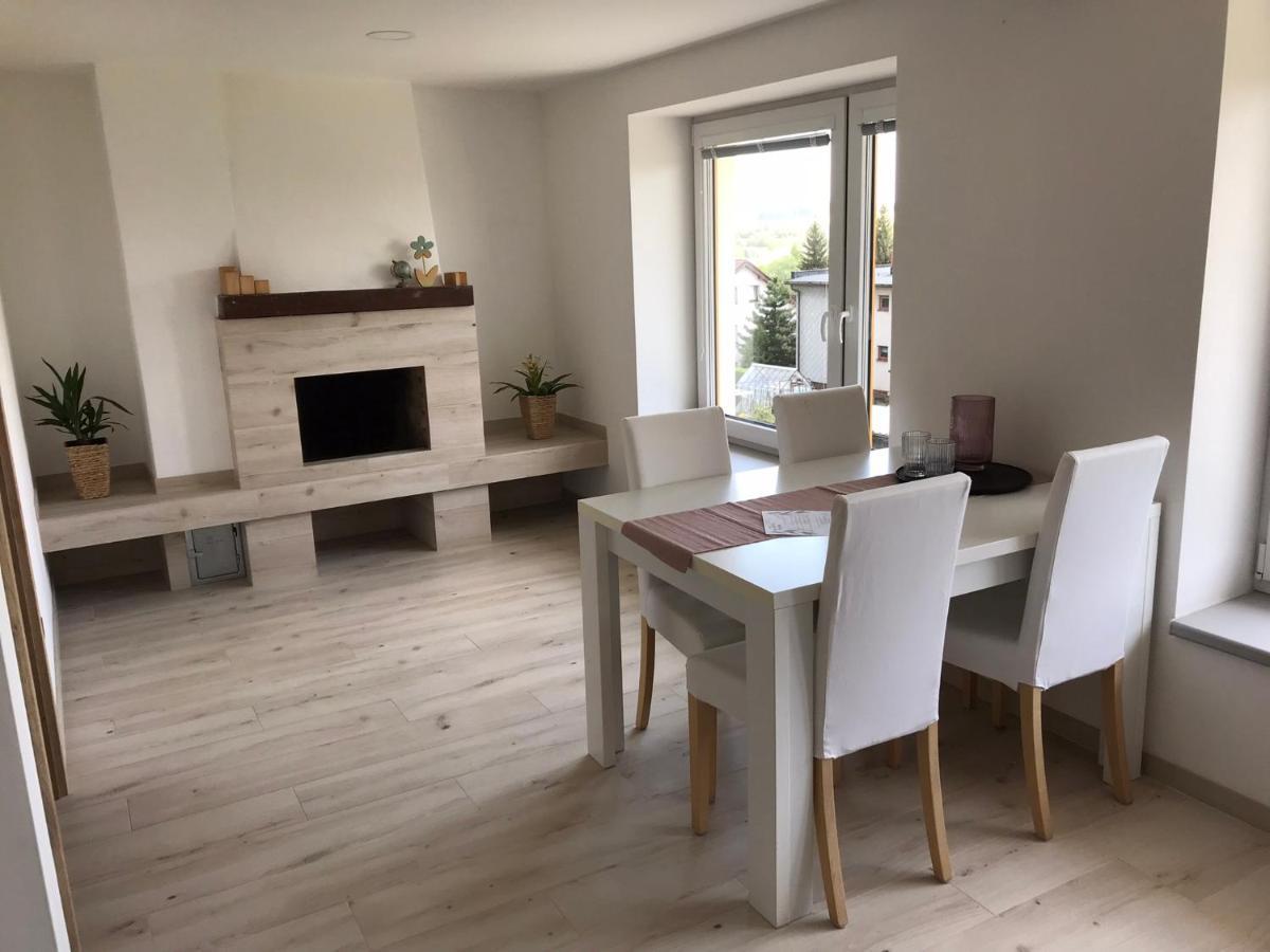 Soukromy Pokoj S Kuchyni A Koupelnou V Radovce Nove Mesto na Morave Exterior photo