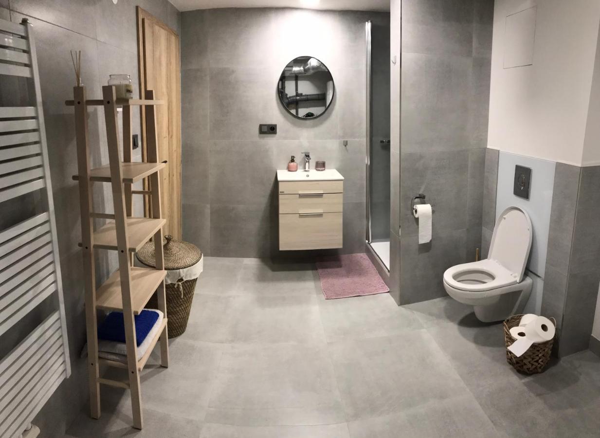 Soukromy Pokoj S Kuchyni A Koupelnou V Radovce Nove Mesto na Morave Exterior photo