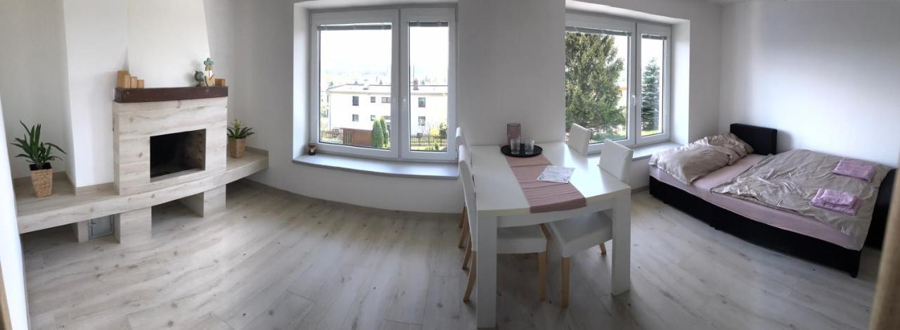 Soukromy Pokoj S Kuchyni A Koupelnou V Radovce Nove Mesto na Morave Exterior photo