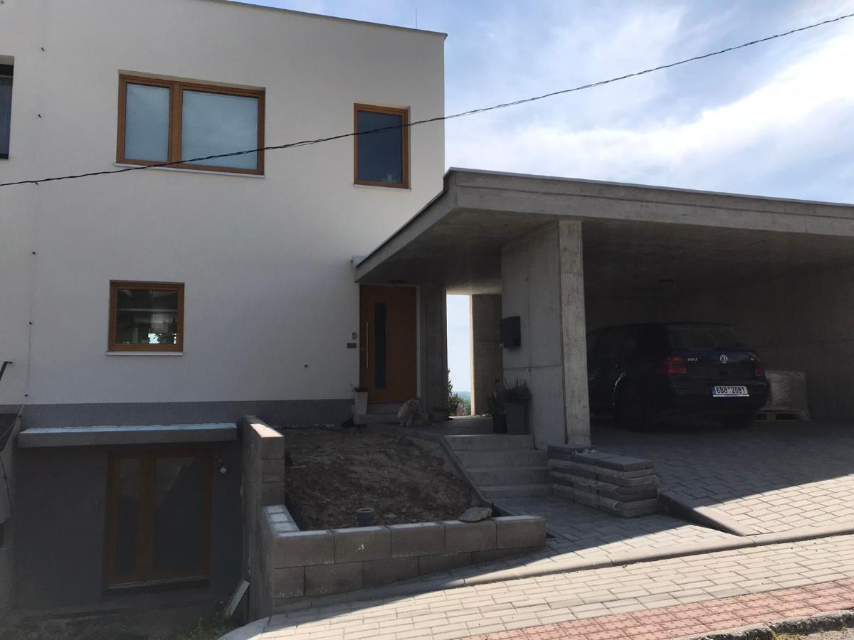 Soukromy Pokoj S Kuchyni A Koupelnou V Radovce Nove Mesto na Morave Exterior photo