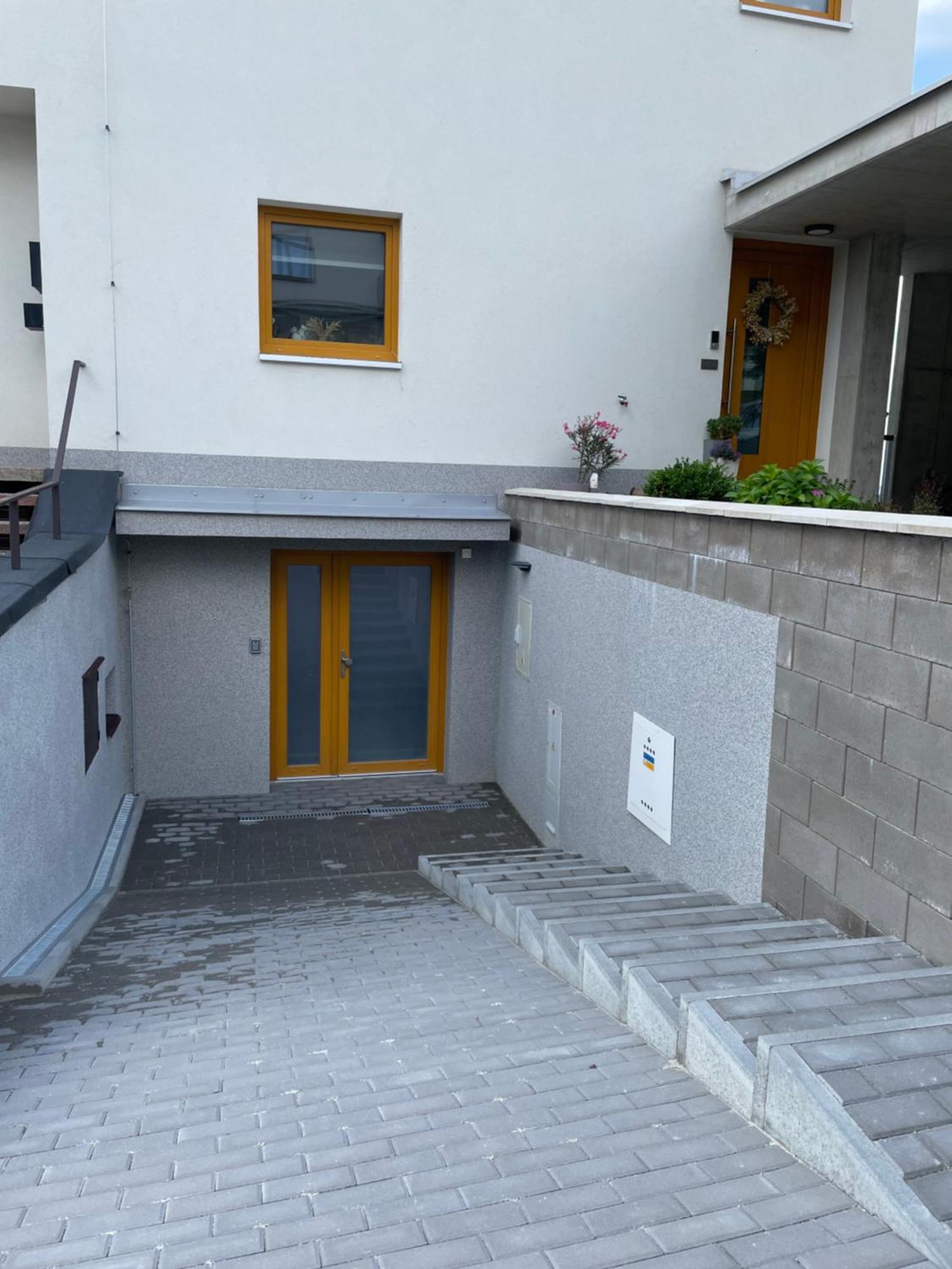 Soukromy Pokoj S Kuchyni A Koupelnou V Radovce Nove Mesto na Morave Exterior photo